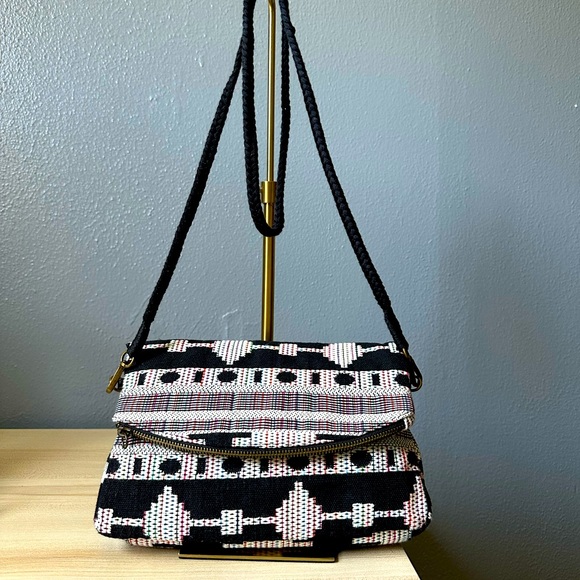Merona Handbags - MERONA SOUTHWESTERN PATTERN CROSSBODY BAG.